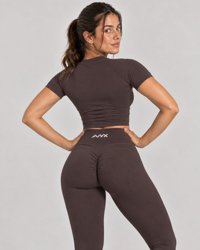 Conjunto AVYX Cacao de espalda