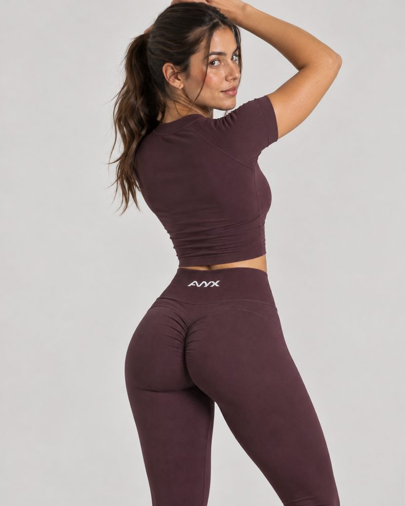 Conjunto AVYX Uva Profunda de espalda