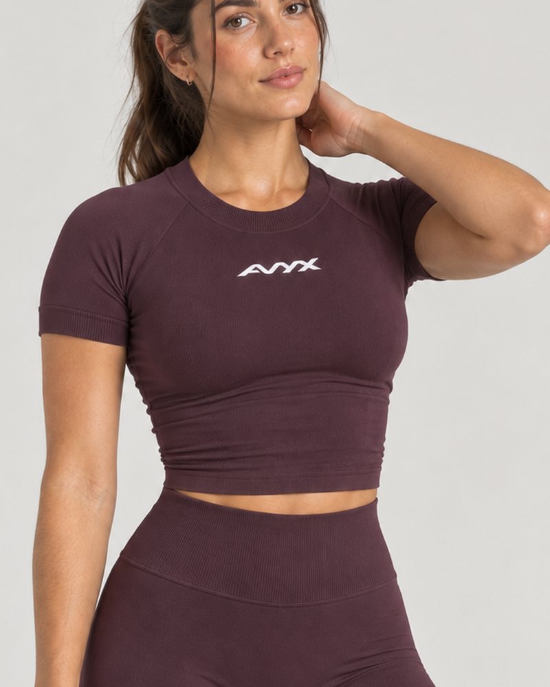 Polera seamless AVYX Uva Profunda, vista frontal